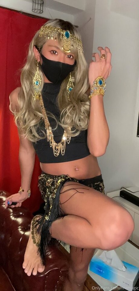 riremagic naked actress photo