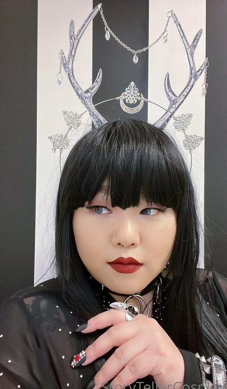 storytellercosplay star hd photo