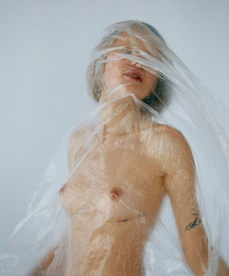 lilbiii model sexy pics