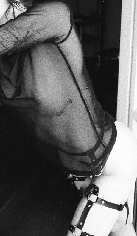 lilbiii high quality pornstar images