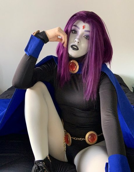 Breadboodle model adult pic