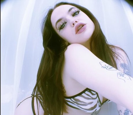 mooanna art pornstar photos