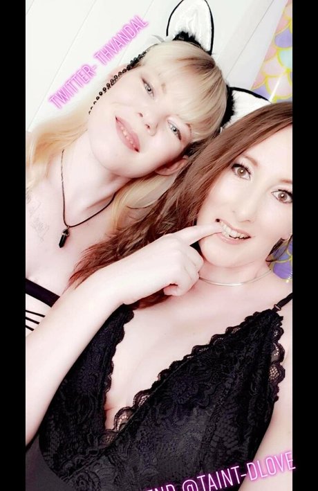 toniclust naked pornstar image