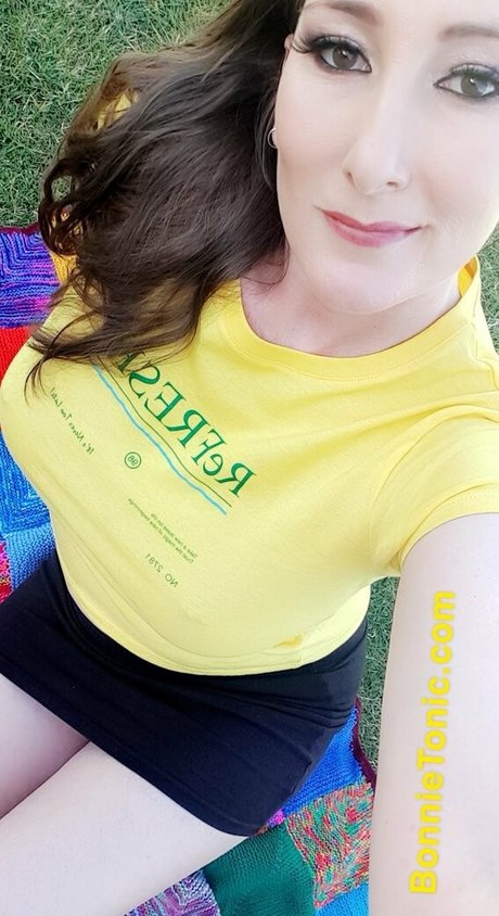 toniclust actress gallery