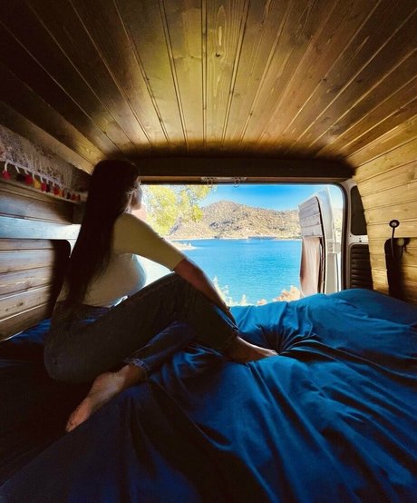 Lara Moreno Quick model image