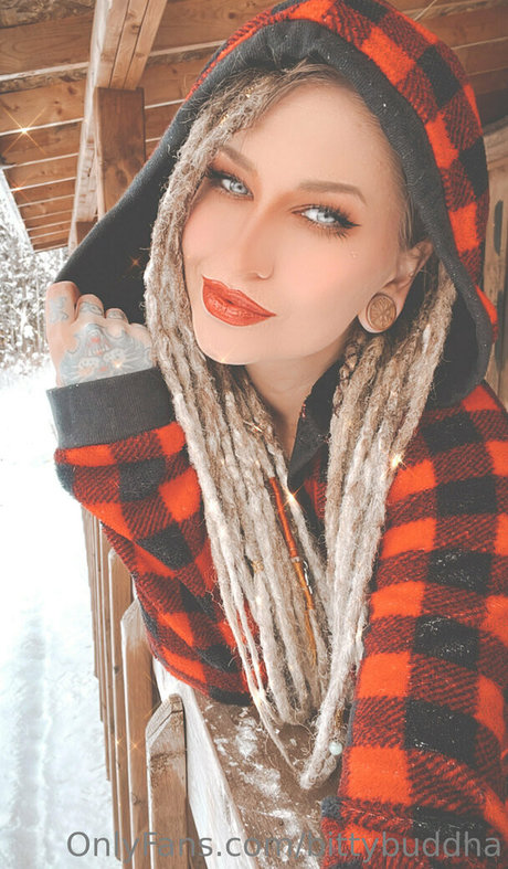 bittybuddha model xxx pic