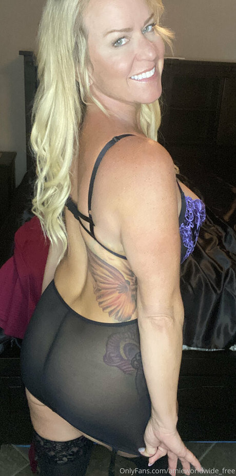 amieworldwide free exclusive pornstar photo