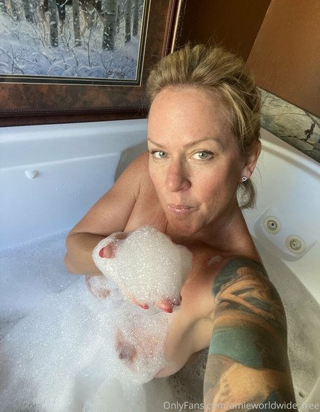 amieworldwide free best star pictures