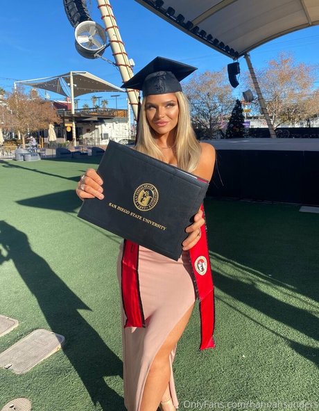 blonde cum onlyfans beautiful gallery