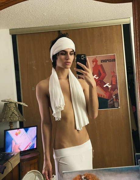 ArabianIliad beautiful pornstar photo