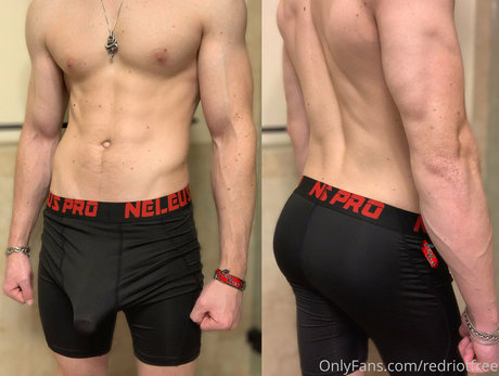 redriotfree art model gallery