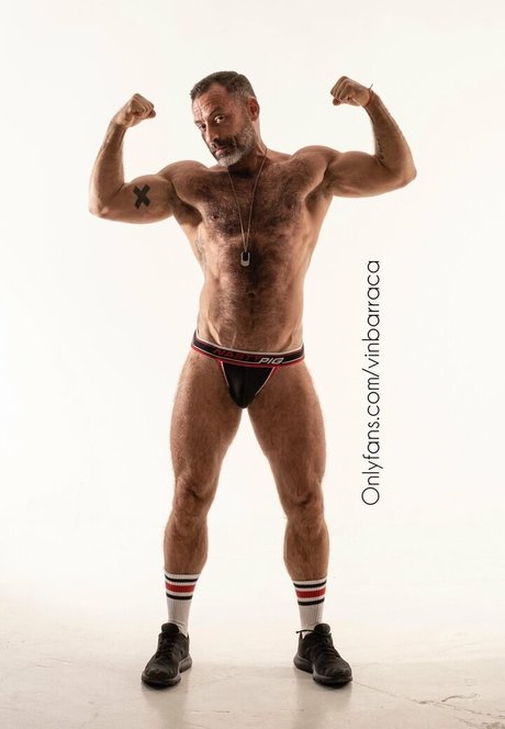 vinbarracafree hot model pic