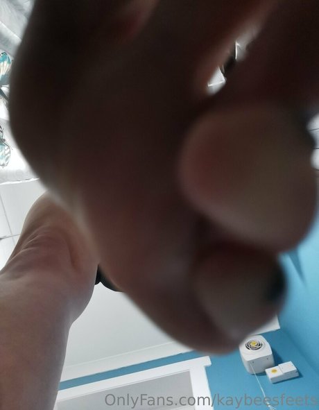 kaybeesfeets actress pics