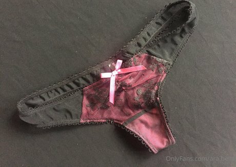 ara bella model exclusive images