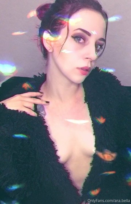 ara bella free actress pictures