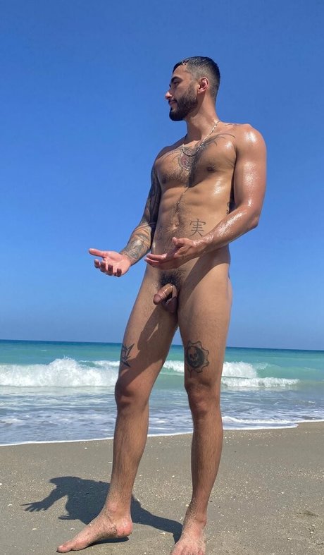 spy onlyfans beautiful photo