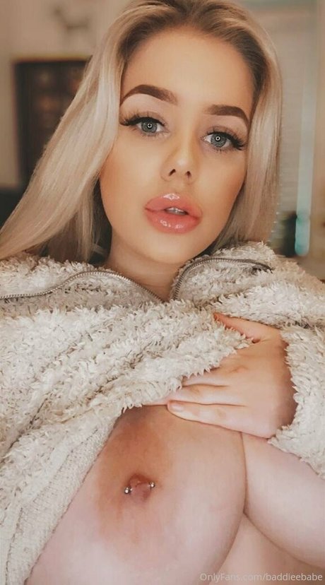 BaddieeBabe perfect actress photo