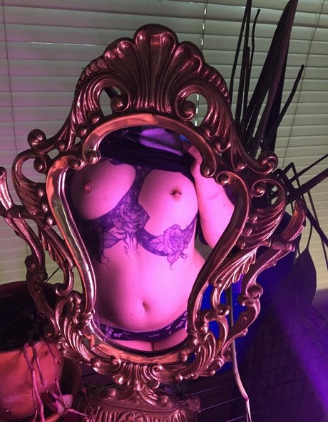 vexcherry pornstar nude image