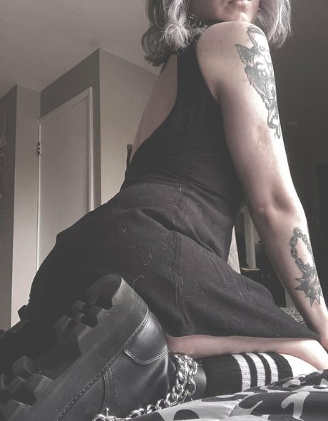 vexcherry star naked picture