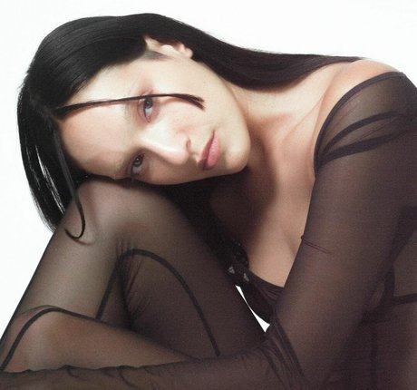 sadsamo model pretty picture