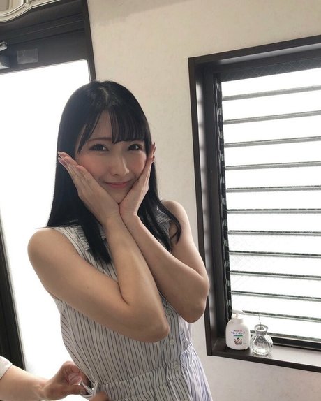 Hikaru Miyanishi erotic model picture