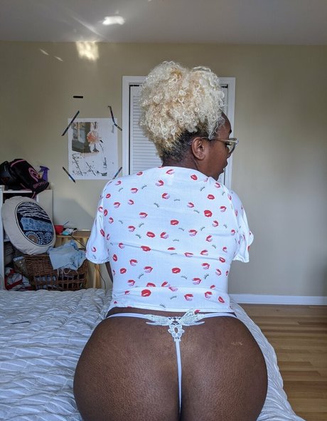 thothead star erotic pics