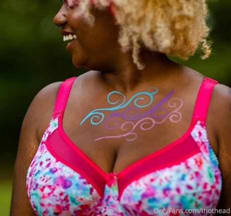 thothead hot pornstar gallery