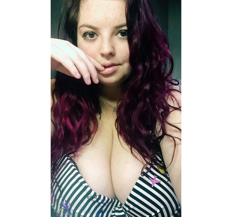 ahitsnatalie erotic star img