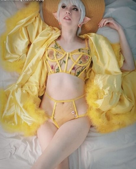 Glowlockel model perfect pics