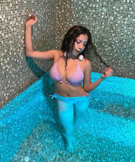 Pao Reyes model pretty pictures