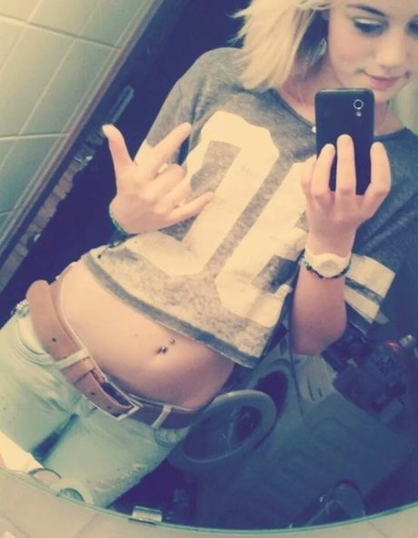 Gina gzuz top actress photo