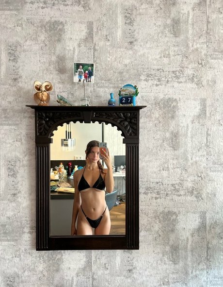 Isabella Kroon star nudes galleries