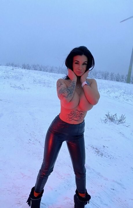 Adellino xxx star photos