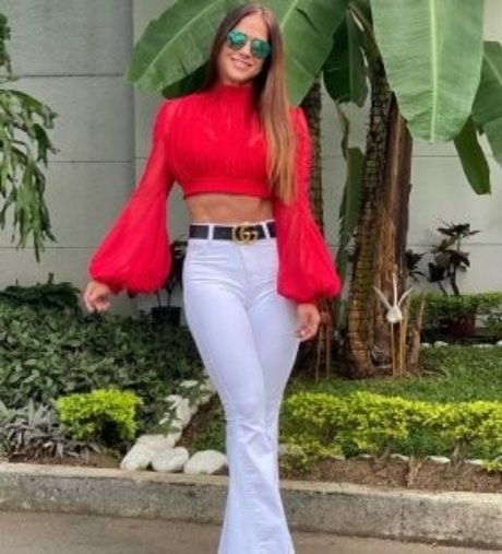 Tatiana Girardi nude model gallery