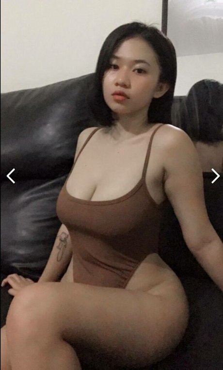 Itsmereesee pornstar nude pictures