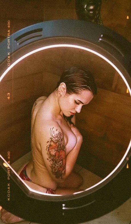 Gabby Moon star free pic