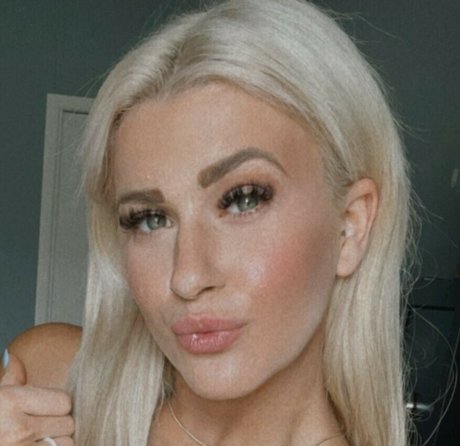 Kristin Taylor star hd picture