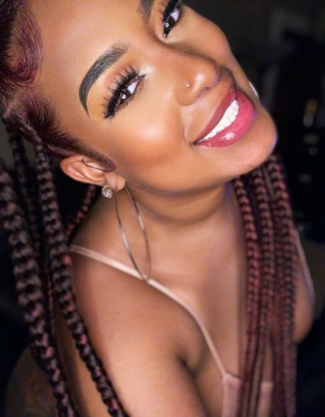 ActingLightskin pornographic star img