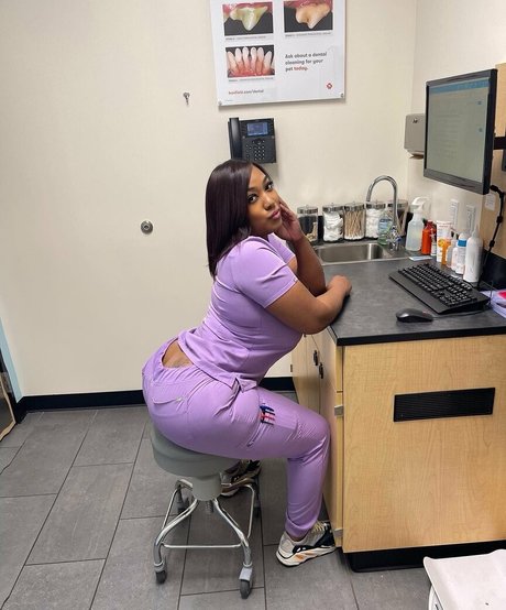 ActingLightskin star xxx galleries