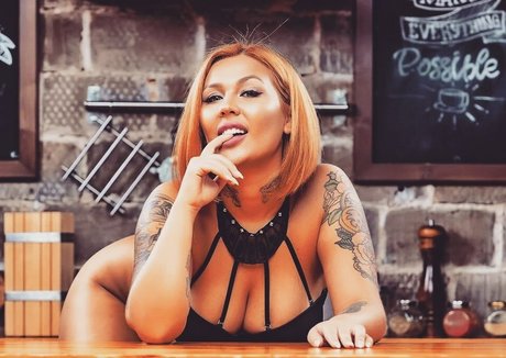 Marina Burnashova model pornographic pictures