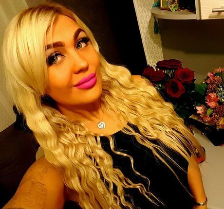 Marina Burnashova exclusive model img