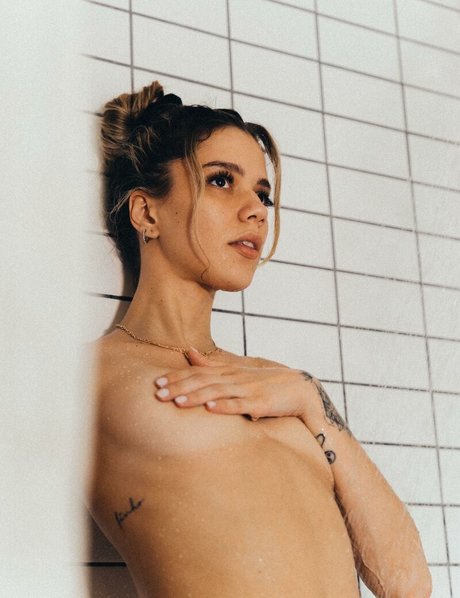 ibruna nice model photo