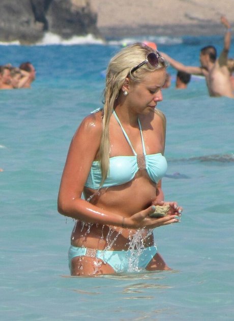 Sacha Parkinson hot star archive