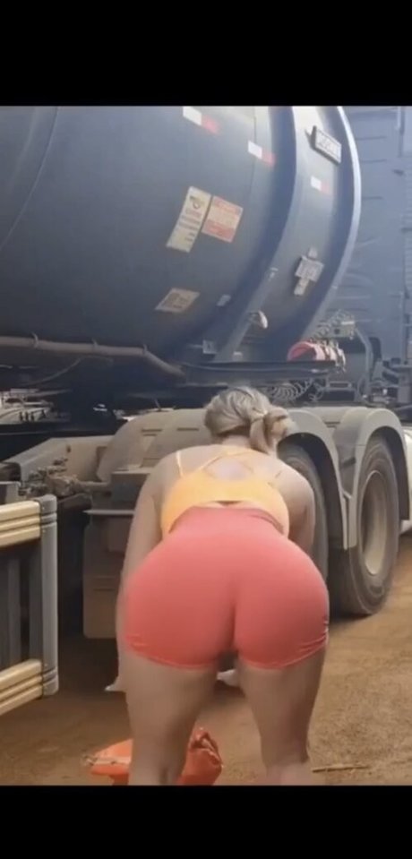 Aline Fuchter Ouriques sexy star photos