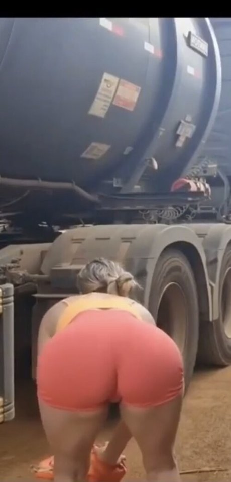 Aline Fuchter Ouriques star pretty galleries