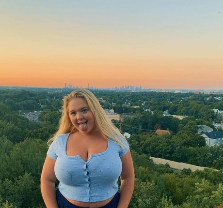 busty ebony onlyfans art naked picture