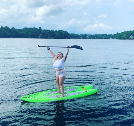 Amberly model erotic pics