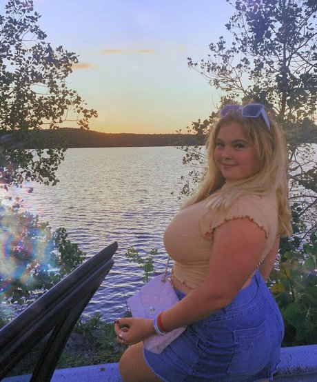 Amberly star perfect archive