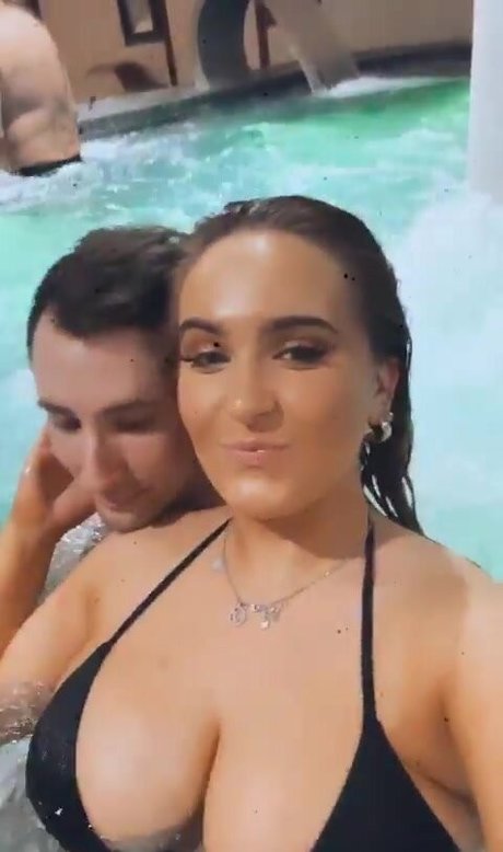 Laura Svensson beautiful star pictures