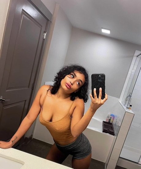 yourblasianbaby nudes model photo